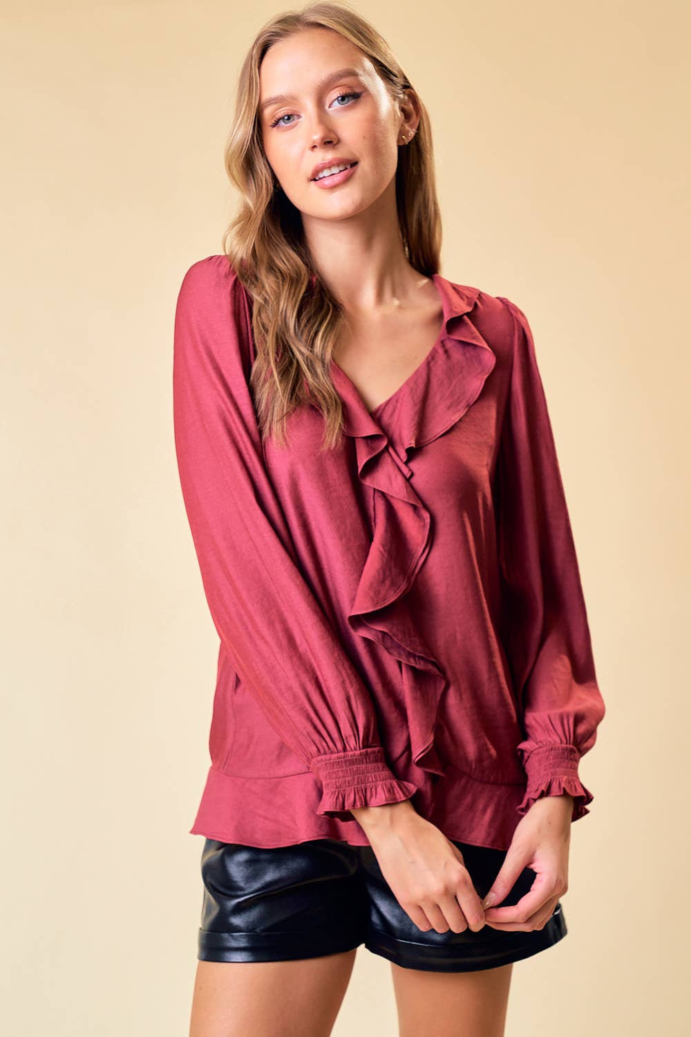 RUFFLE BLOUSE -