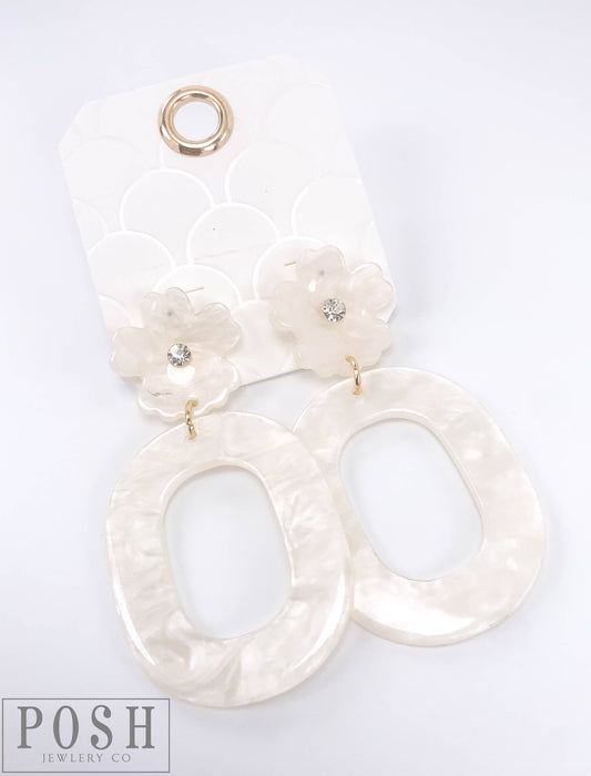 Oval on flower post earring